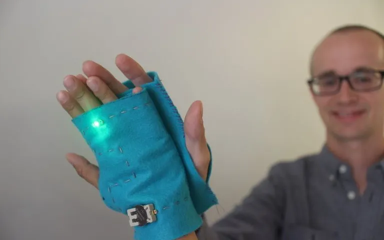 Kate Harmtan works on different projects, and one of them is to create clothing with wearable technology - Photo: Kate Hartman