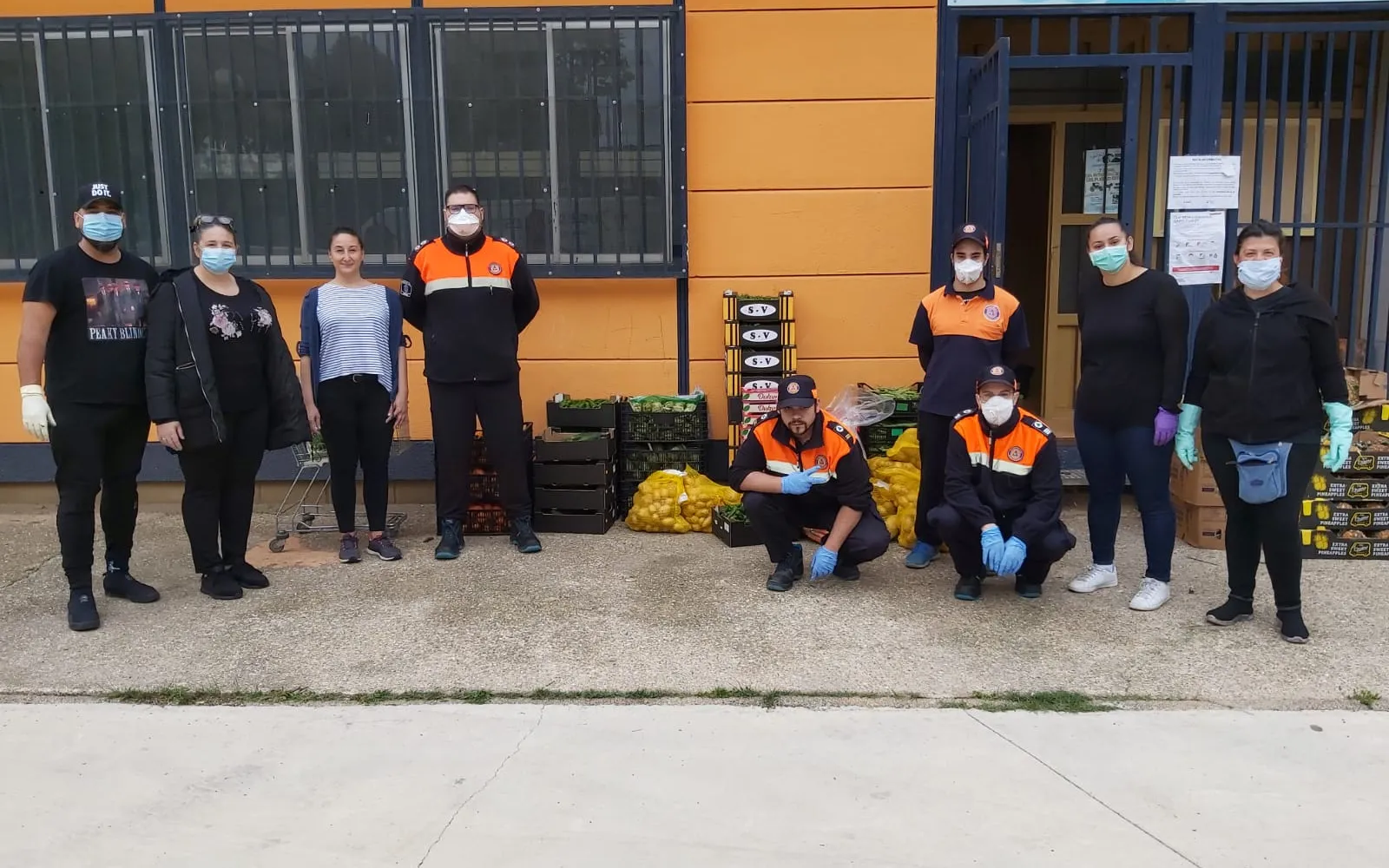 FAGiC is providing food to Roma in Catalonia