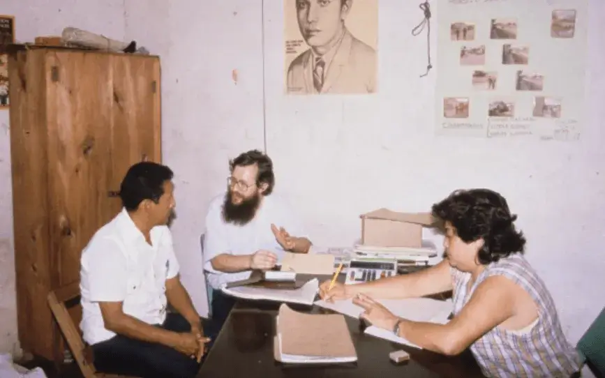 Signing of the twinning agreement between Arbúcies and Palacagüina, in 1986.