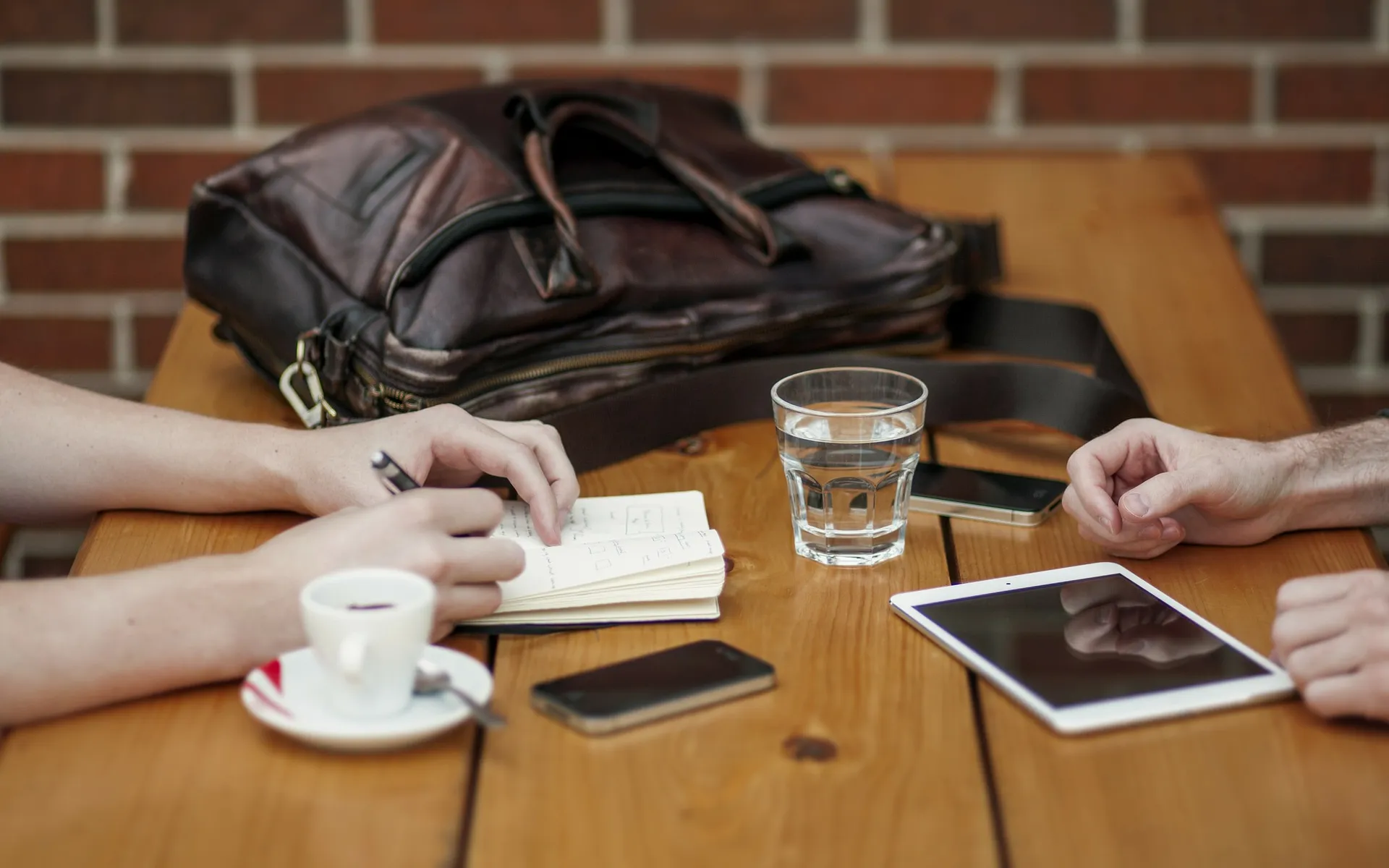 Meeting / Photograph: Unsplash, Pixabay