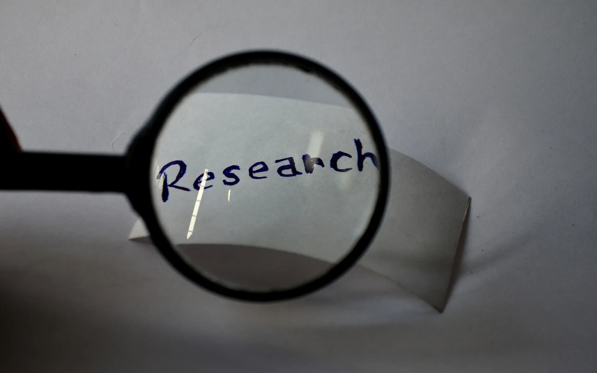 Research / Photograph: pdpics, Pixabay