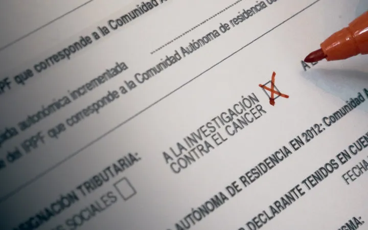 Box dedicated to research on tax return forms / Photo: change.org petition