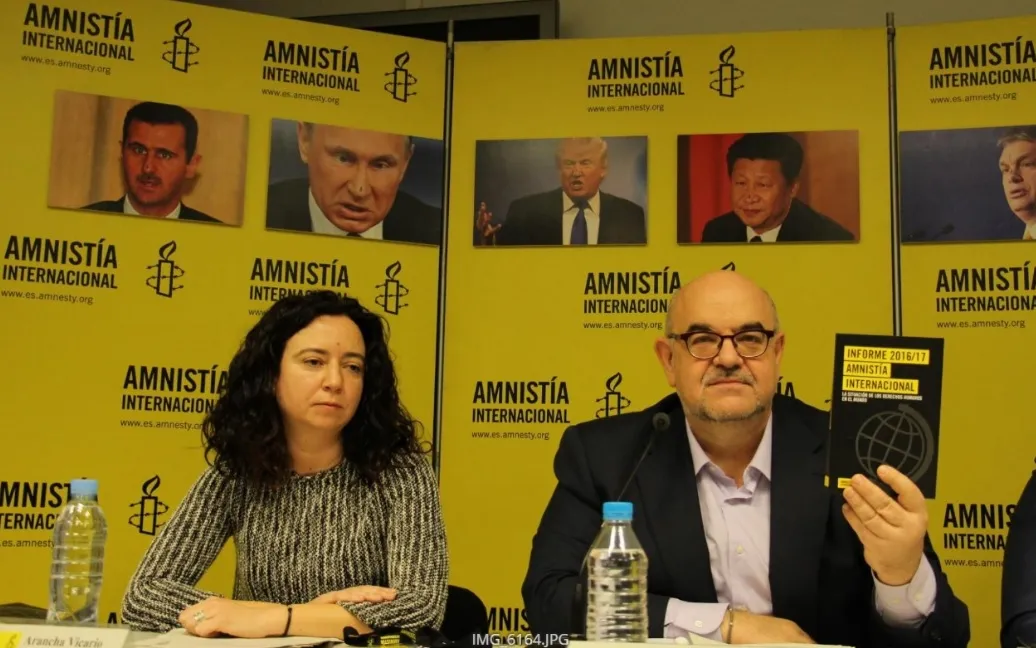 Esteban Beltrán, Head Officer of Amnesty International, presenting the report at the press conference. Photo: AI