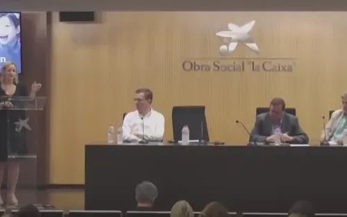 Asha Curran during her speech on the giving-conference. Image: Youtube