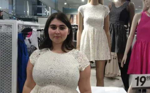 Campaign against the sizes of the mannequins. Source: SPARK movement