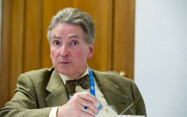 alfred_de_zayas.jpg