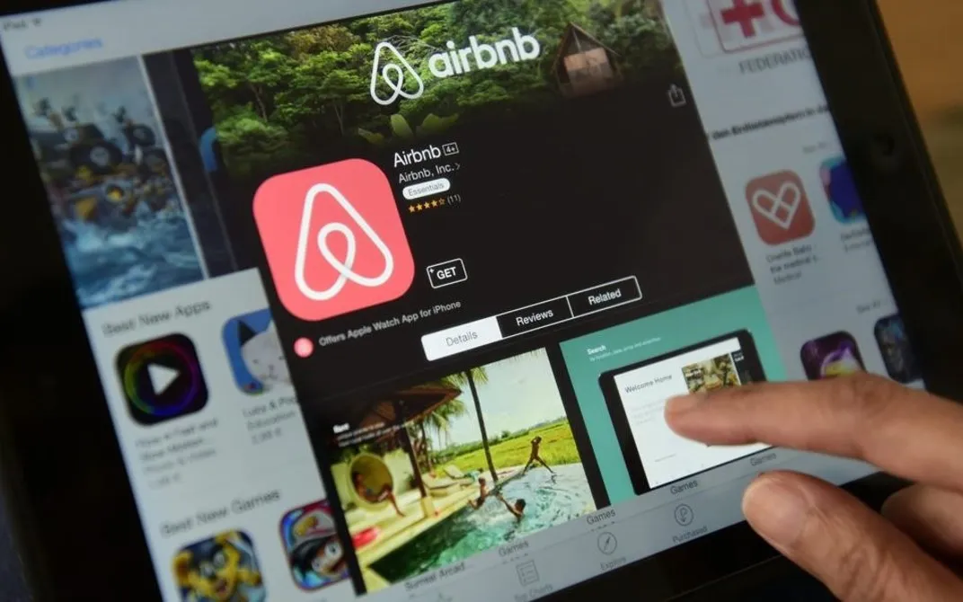 Airbnb platform is not defending their users' rights