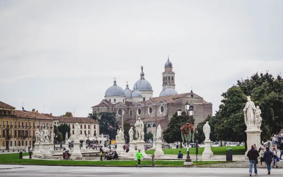 Padova has a wide variety of volunteering organizations.  