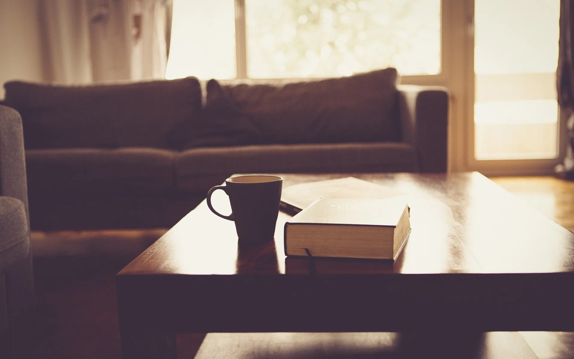 living-room-690174_1920.jpg