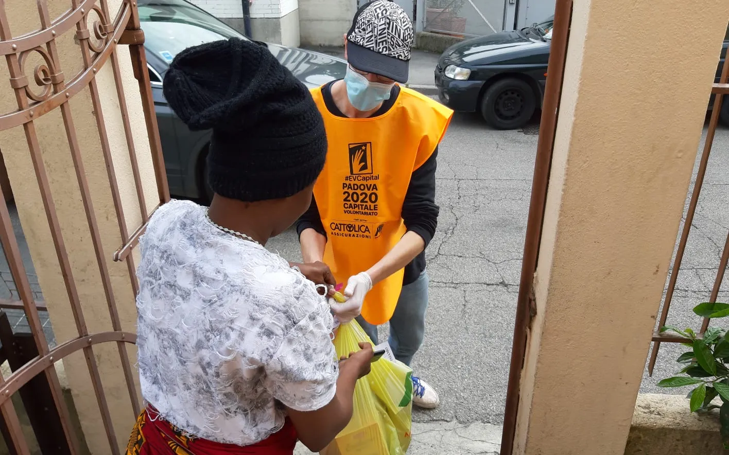 In Padova, volunteers made themselves available to be trained and then help most vulnerable people.
