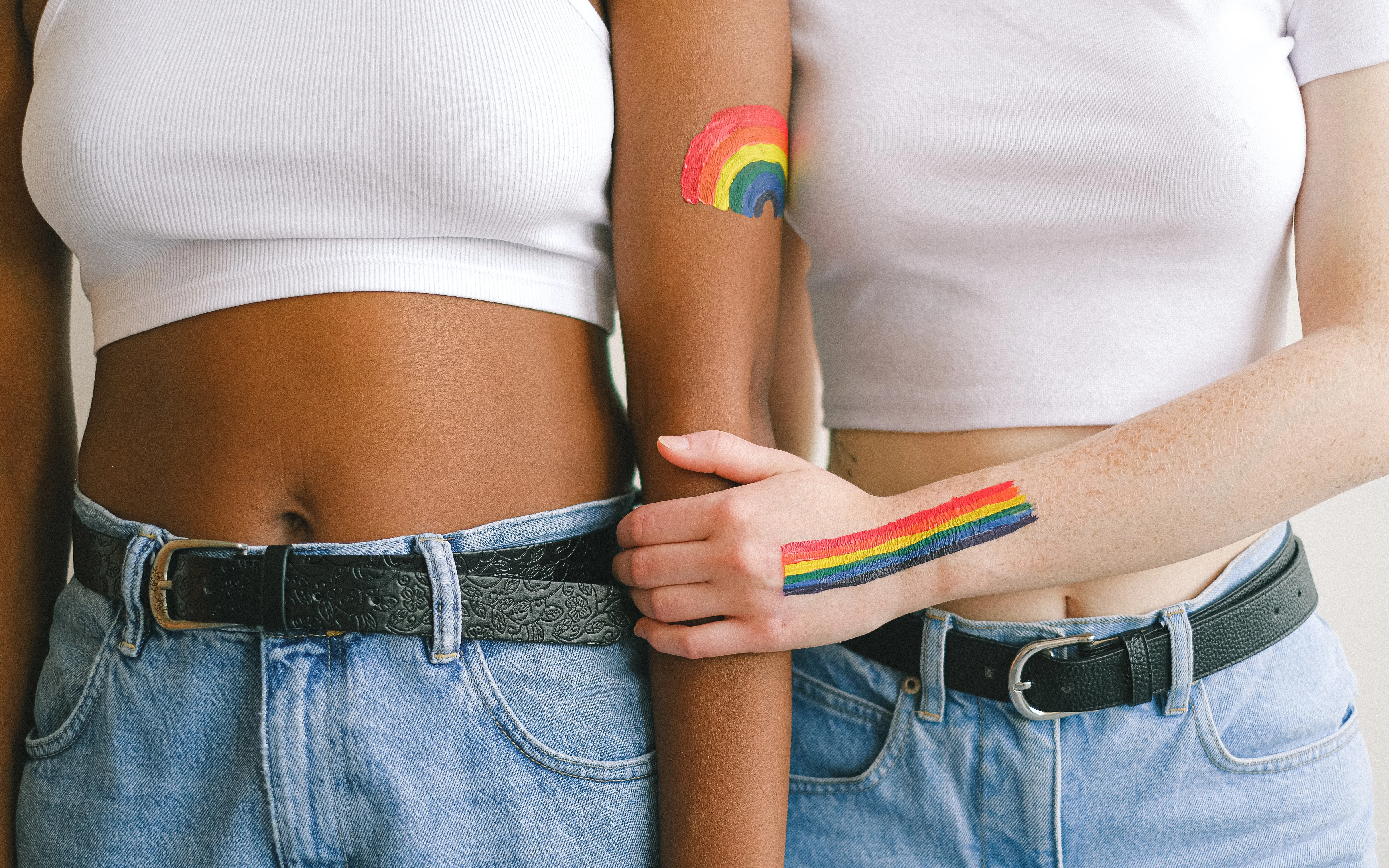 women-with-gay-pride-body-paint-4557464.jpg