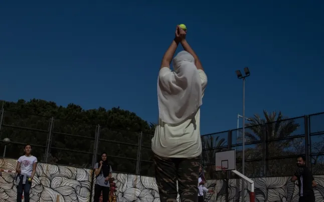 The first Catalan Indoor Female Cricket League has four teams. 