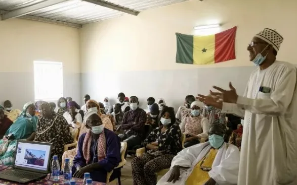 The pilot project Origen of the NGO ProActiva Open Arms has the main goal of informing the local population of the risks of migrating.