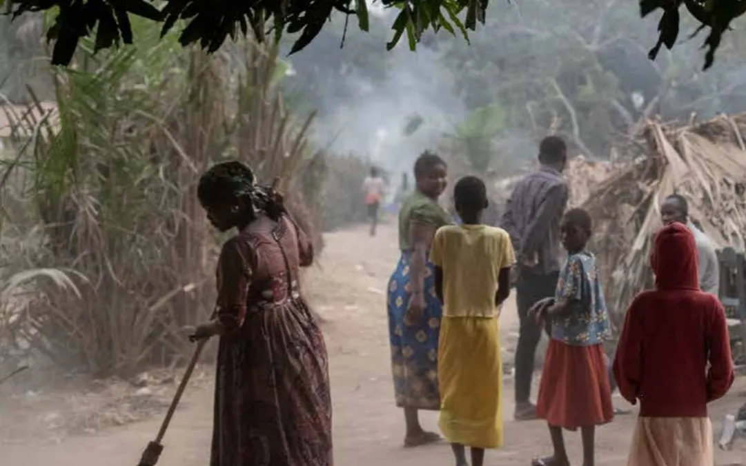 Five countries received the 40% of the displaced people.