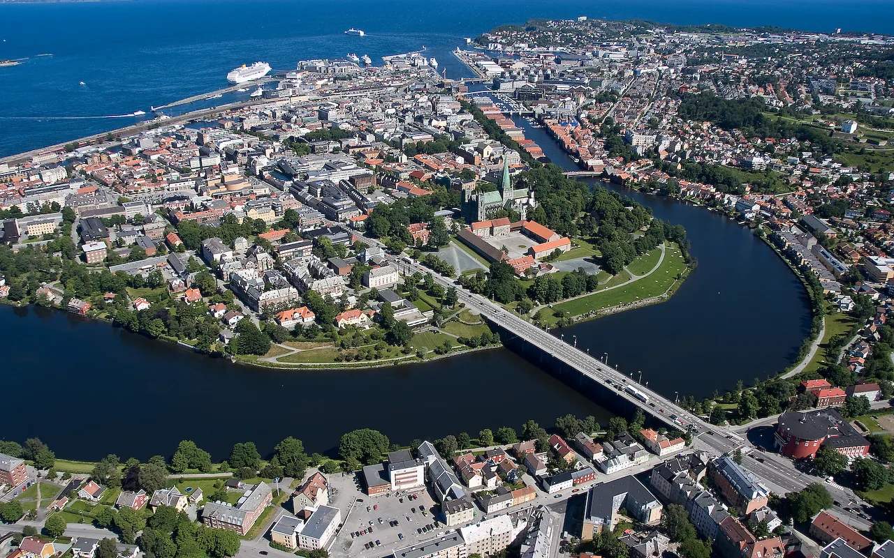 overview_of_trondheim_2008_03.jpg