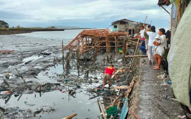 Damage caused by Typhoon Rai in the Philippines, impacting on Thursday, December 16, with winds up to 270 km per hour.