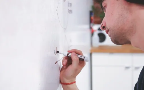 whiteboard-g3670ff972_1920.jpg