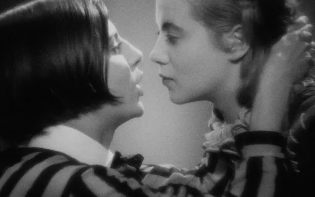 Frame from "Girls in uniform"
