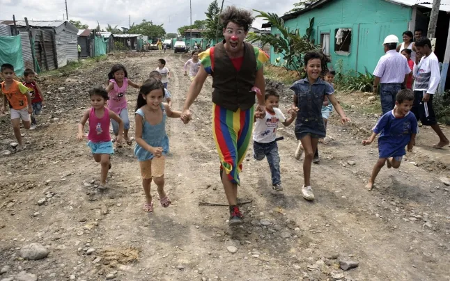 The 'Caravan of Laughter' has sent seven expeditions to Poland since the Ukrainian war began.
