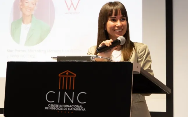 Mary Milena is in charge of all communication actions, both internal and external, of Almena Cooperativa Feminista.