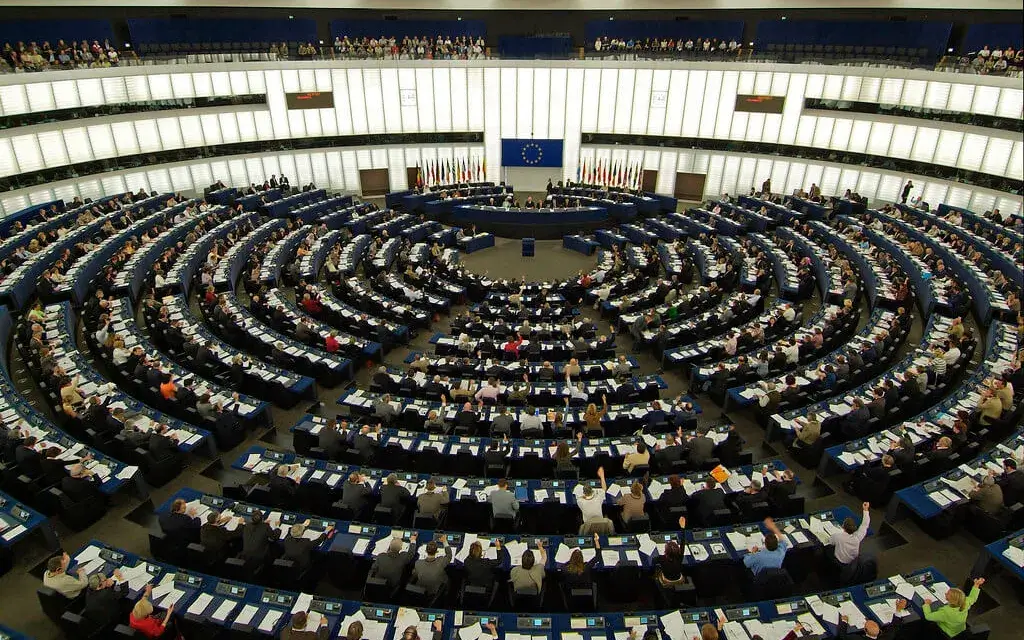 According to polls, elections could lead to a European Parliament more skewed towards extreme right-wing positions than ever before.