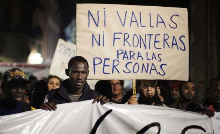 Demonstration in Barcelona for the International Day of Migrants. 